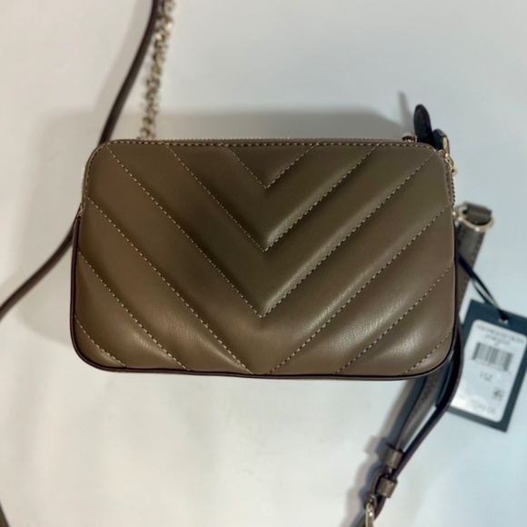 DKNY VERONICA Double Zip Crossbody Bag Quilted Dk Clay Chevron Fa… - Picture 4 of 13